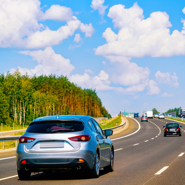 Quelles sont les conséquences de dépasser un véhicule par la droite ?